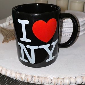 Black NY ♥️ traditional coffee mug